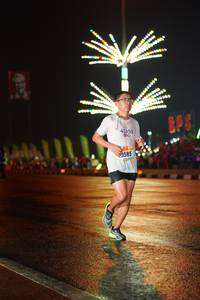 BIB: 4195, 0585, 
                            <button type="button" onclick="openModal(16162702)" class="btn btn-primary btn-sm float-right btn-popup" data-toggle="modal" data-target=".modal-high-quality">
                        <i class="fas fa-shopping-cart"></i> Add to Cart
                    </button>
                                            <button type="button" onclick="isThisMe(16162702, true)" class="btn btn-success btn-sm float-right btn-popup btn-isme hidden" data-toggle="tooltip" data-placement="bottom" title="นี่คือรูปของคุณใช่ไหม คลิกที่นี่เพื่อเอาเข้าอัลบั้ม">
                        <i class="fas fa-plus"></i> Add to album
                    </button>
                    <button type="button" onclick="isThisMe(16162702, false)" class="btn btn-warning btn-sm float-right btn-popup btn-isnotme hidden">
                        <i class="fas fa-ban"></i> Remove from album
                    </button>